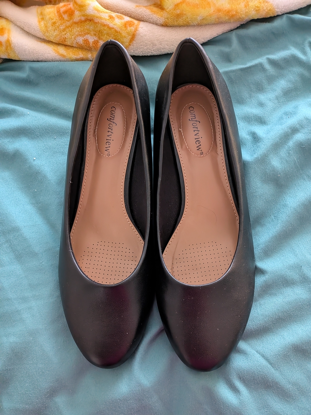 comfortview Black Women's Kitten Heels NEW